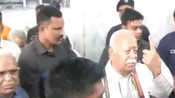 Lok Sabha polls: RSS Chief Mohan Bhagwat casts vote in Nagpur